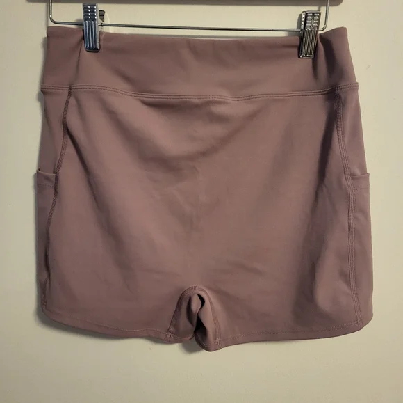 Pink shorts - Picture 3 of 3